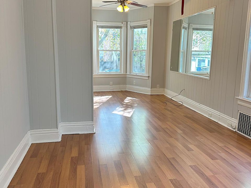 1st image of 3842 N Paulina St #1