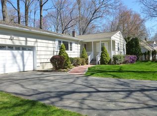 119 Witch Ln, Norwalk, CT 06853