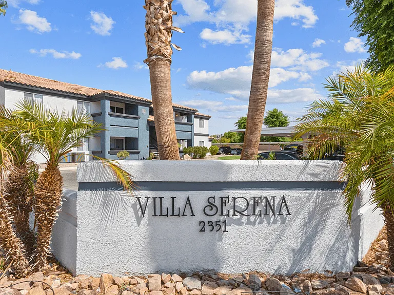 Villa Serena Apartments — Photo 1