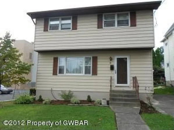 35 Center St, Forty Fort, PA 18704