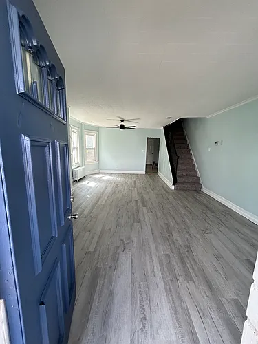 355 N Garfield Ave Photo 1