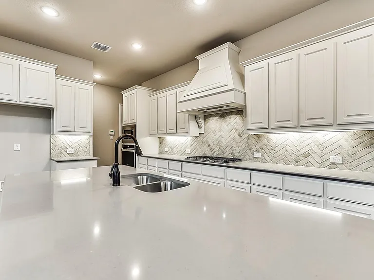 810 Elm Park Dr — Photo 19