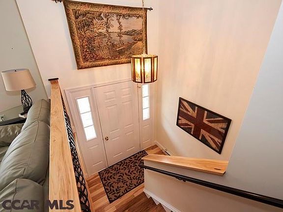 2nd image of 624 Old Farm Ln