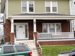 16 Lincoln Ter, Newburgh, NY 12550