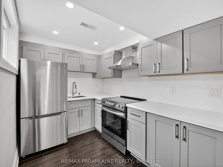 38 York Rd — Photo 7