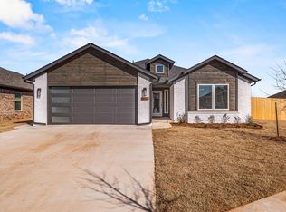 611 Ozark Ln, Norman, OK 73069