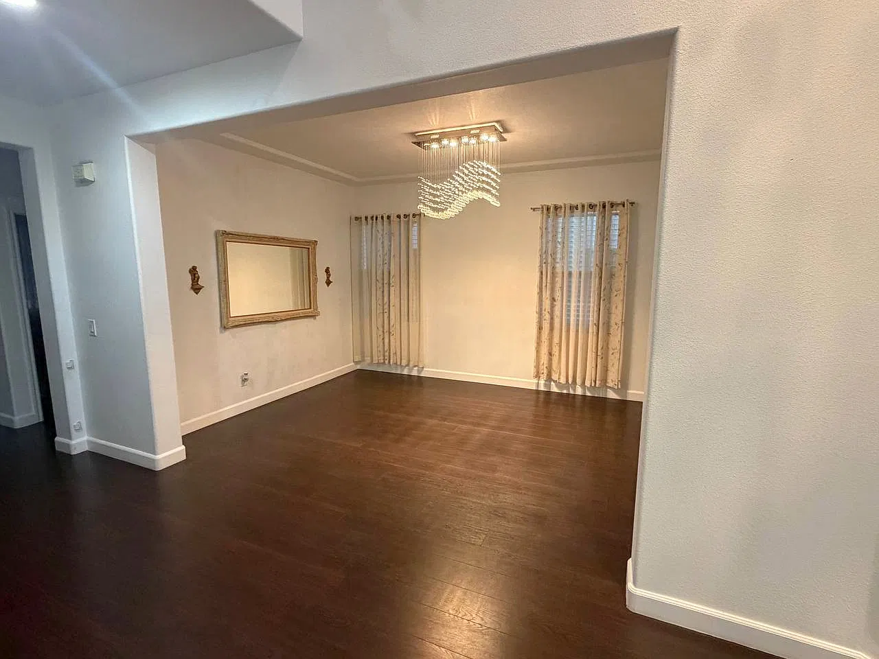 5 bed, 3065 sqft, $4,500 — Photo 4
