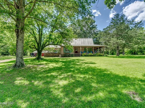 106 McWilliams Dr, Terry, MS 39170