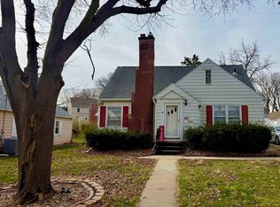 426 Cornwall Ave, Waterloo, IA 50702