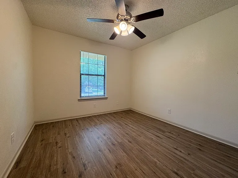 3731 Avenue M — Photo 17
