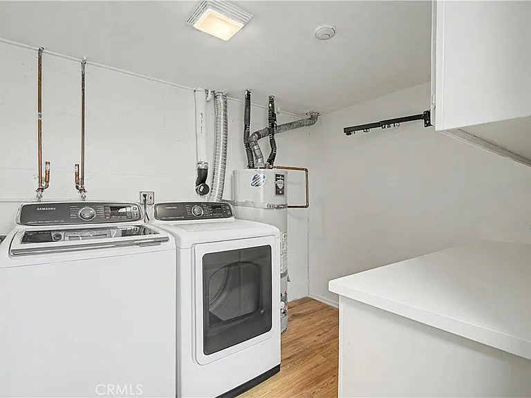214 Topaz St — Photo 30