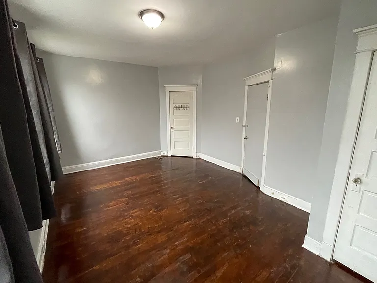 2622 Garrett Ave — Photo 4