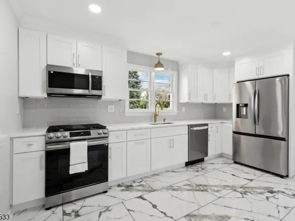 8 Oak St, Netcong Boro, NJ 07857