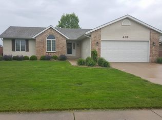 408 Violet Rdg, Chatham, IL 62629