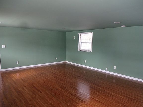 3rd image of 2620 19th St