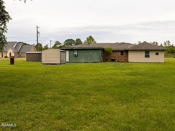 4th image of 351 Veterans Dr