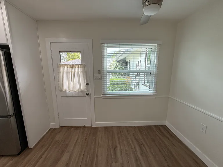 Breakfast nook/Rear entry door
