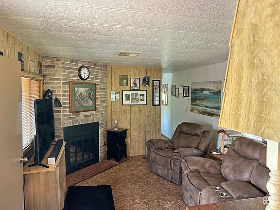 4th image of 120 Cactus Rd