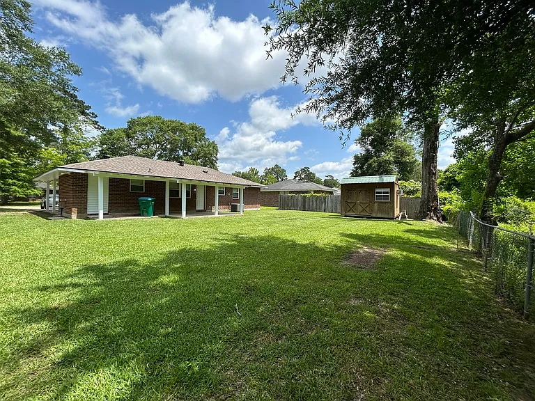 2080 Jerlyn Dr — Photo 20