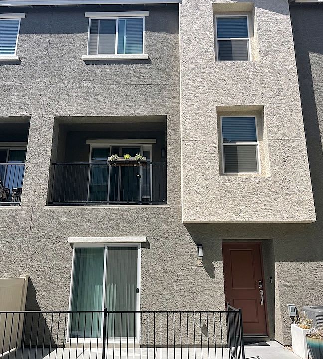 1st image of 2823 Kona Blue Ln Unit 3