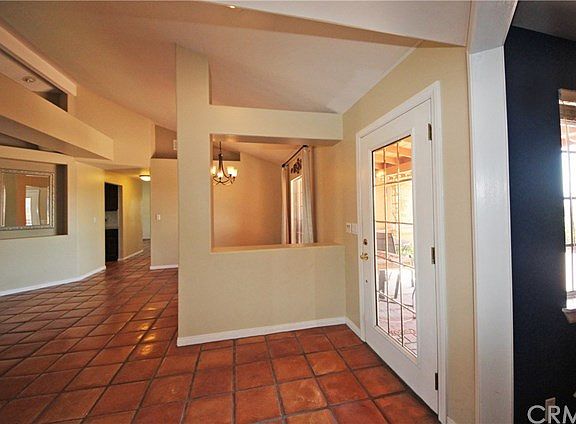 5th image of 8230 Mesa Ave