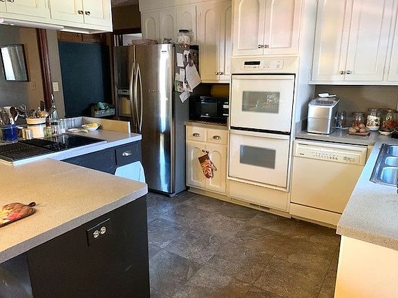 3rd image of 229 River North Blvd