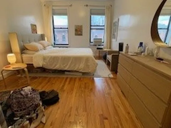 210 Meserole Street image 1 of 1