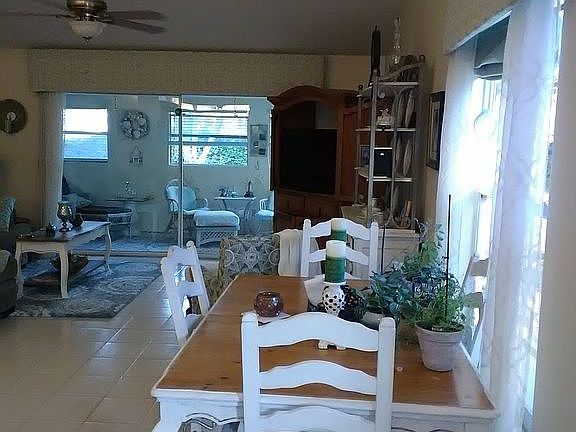 3rd image of 2752 SE Tropical East Cir