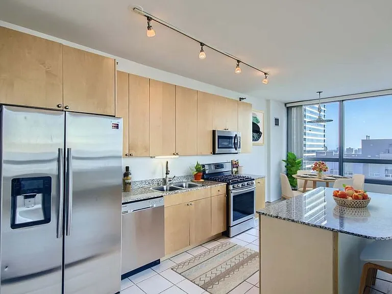 701 S Wells St #2104 — Photo 5