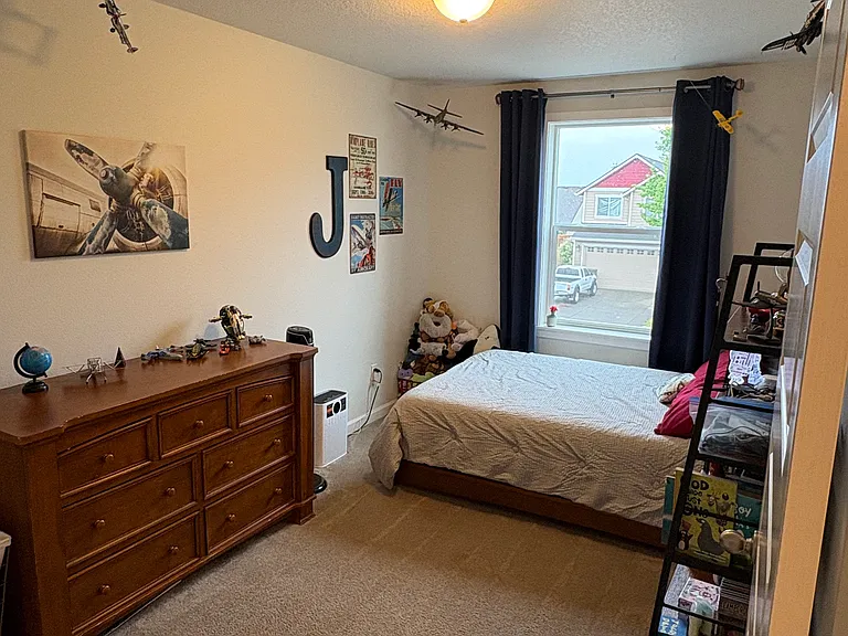 640 E Camellia St — Photo 8