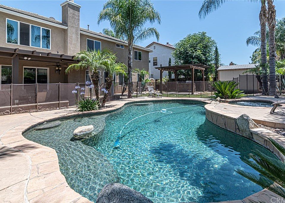 1st image of 33589 Thyme Ln