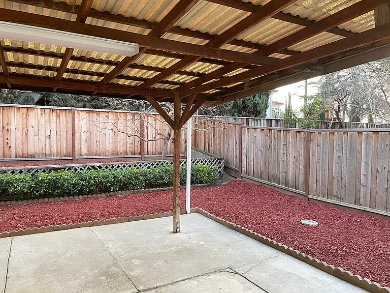 2910 Stevens Ln — Photo 21