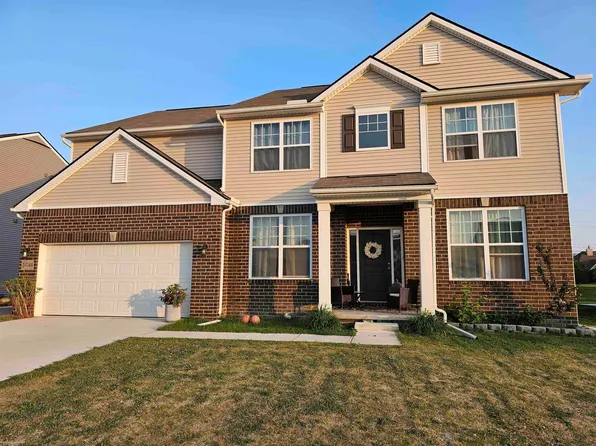 24784 Beach Dr, Macomb, MI 48042
