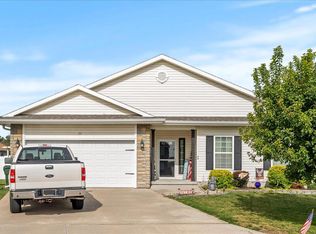 22 Osprey Cir, Council Bluffs, IA 51501