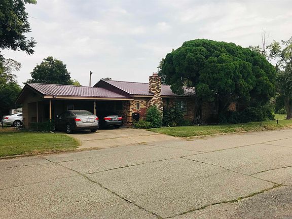 2nd image of 504 E Sawyer St