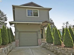 6922 N Edgewater St, Portland, OR 97203