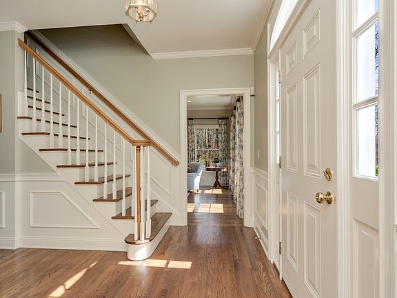 Elegant entryway