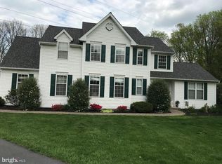 328 Martingale Cir, E Fallowfield, PA 19320