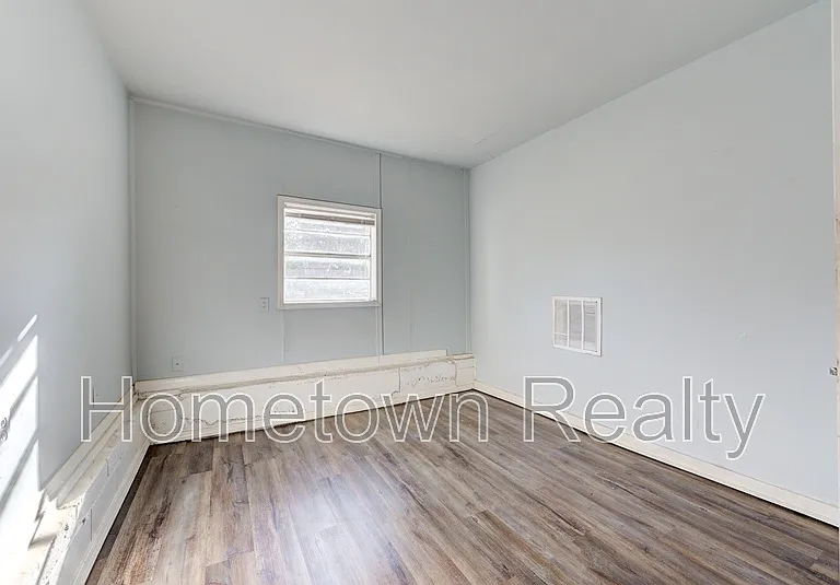 9809 N McKinley Ave — Photo 29