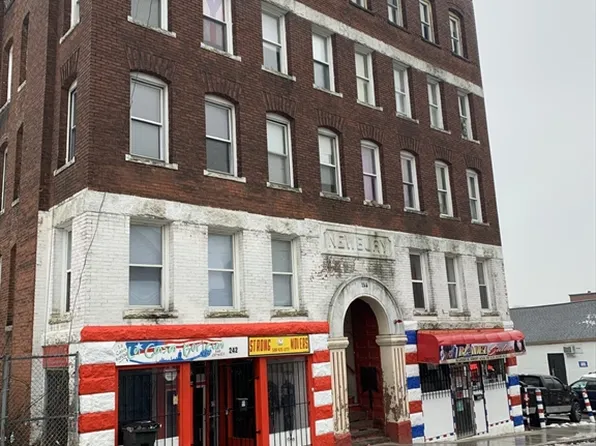 244 Pleasant St, Worcester, MA 01609