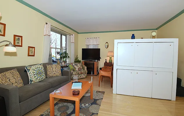 Sold by Benjamin Realty Since 1980 | media 6