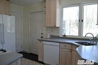 5th image of 5 Briarwood Dr