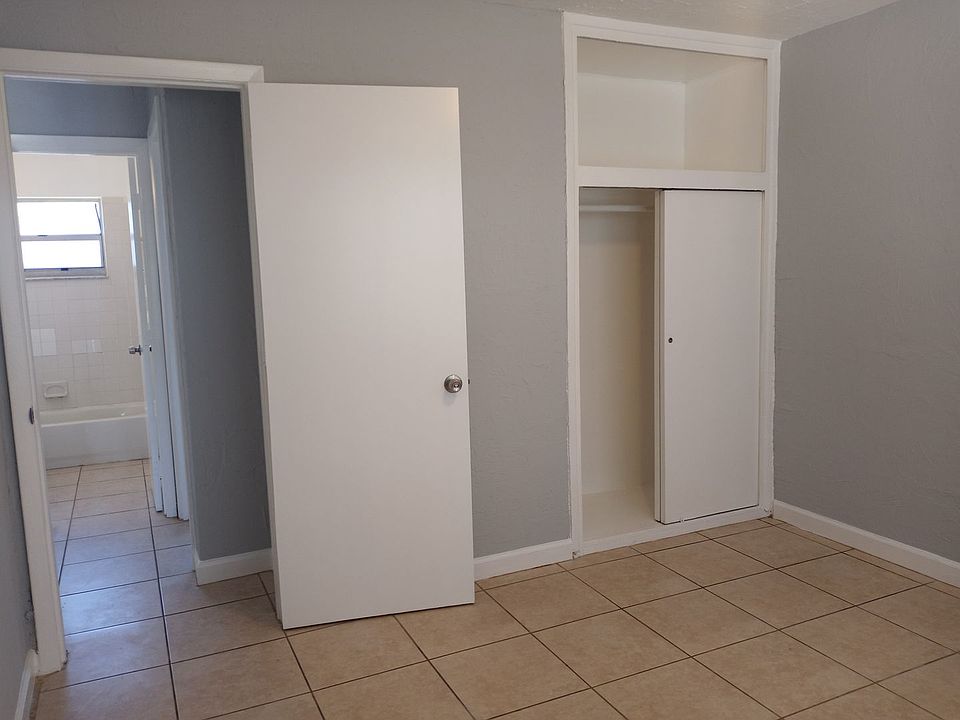 1st image of 1121 11th St APT 3