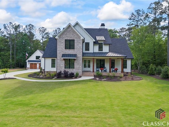 1070 Spratlin Mill Dr, Hull, GA 30646