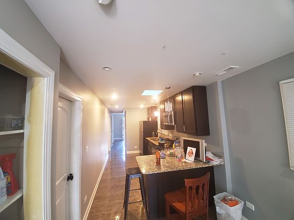 5th image of 615 N Homan Ave