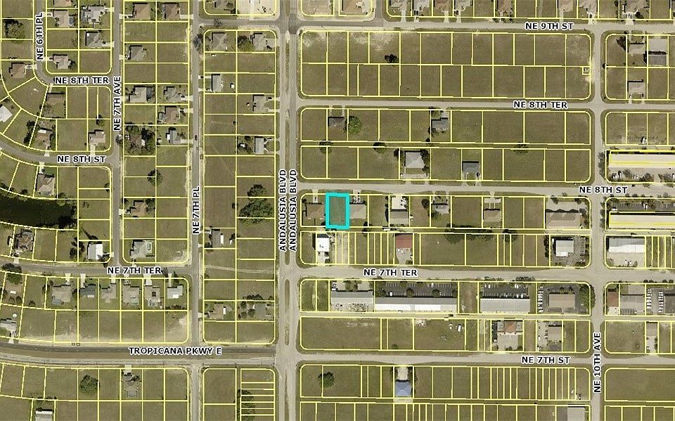 2nd image of 806 NE 8th St
