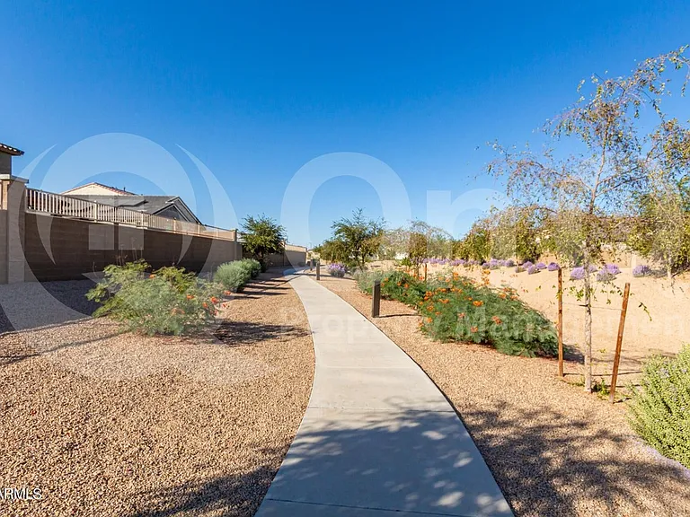 18622 W Vogel Ave — Photo 22