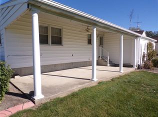342 E Kremer Hoying Rd, Saint Henry, OH 45883