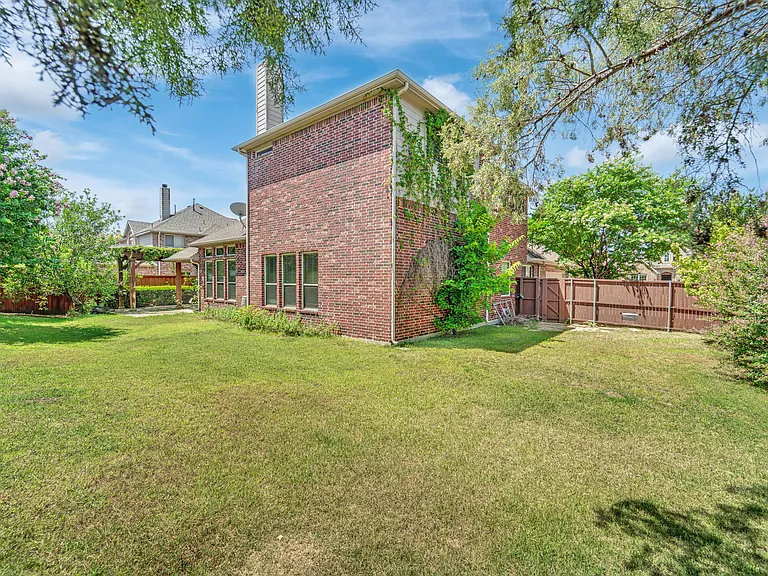444 Wildwood Dr — Photo 35