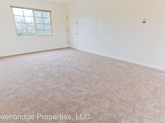 5th image of 4101 SE Belmont St APT 4